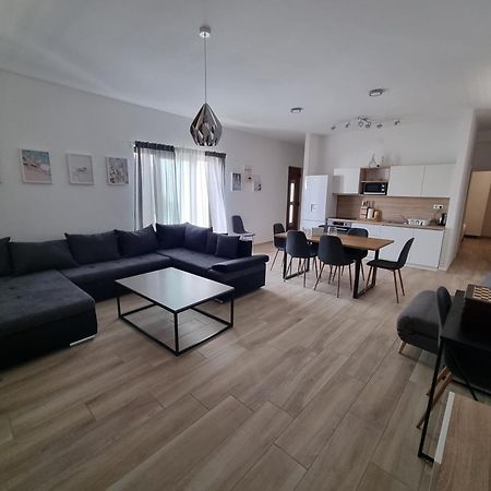 Apartments Leticia Vrsi Room photo